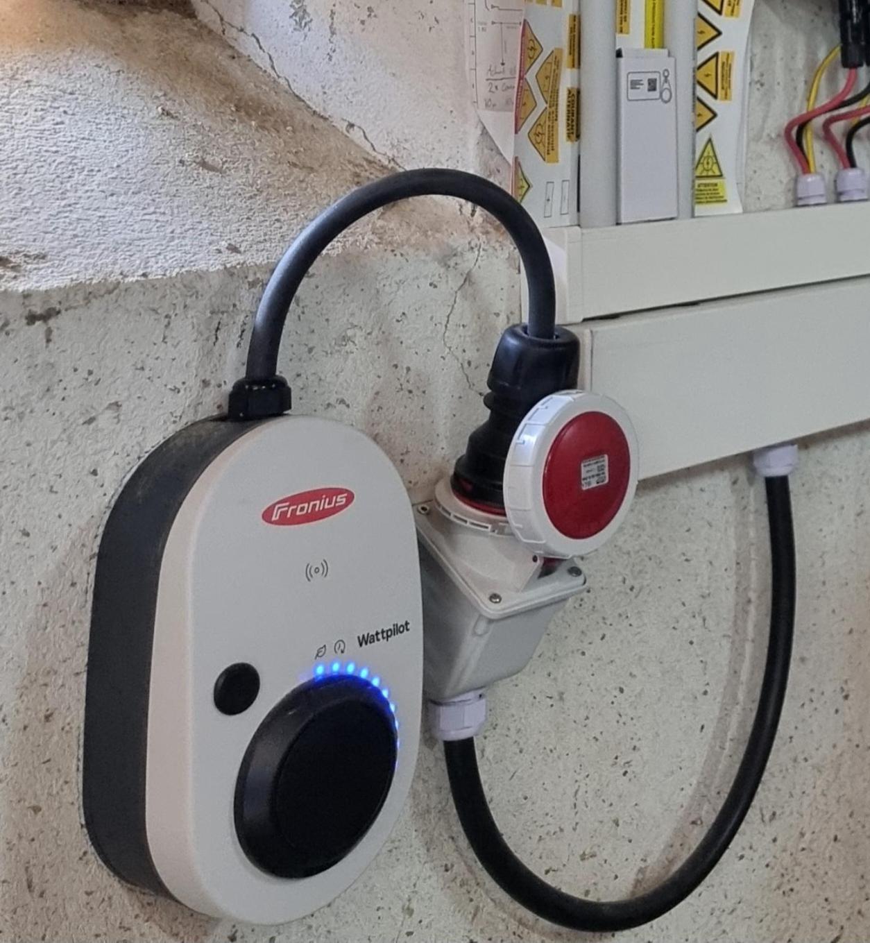 Chateau Roquehort Avec Ev Recharge Point 22Kw モナン エクステリア 写真